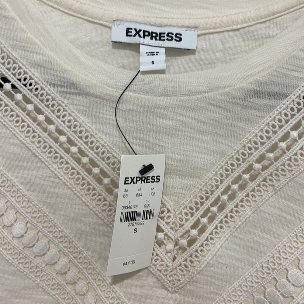 Express Lace Inset Ruffle Sleeve Tee - Picture 3 of 4